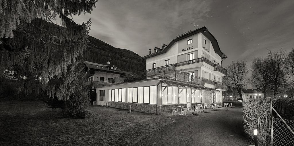 Hotel Aurora Monclassico Exterior foto